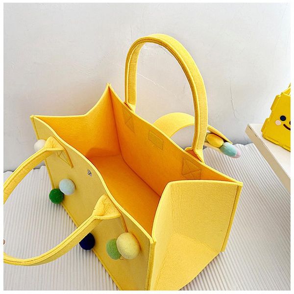 Tote bags