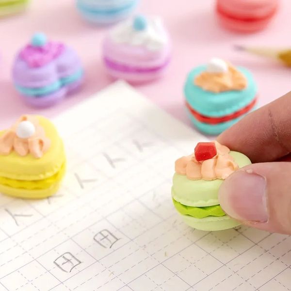 Littlegudong® Cupcakes Erasers