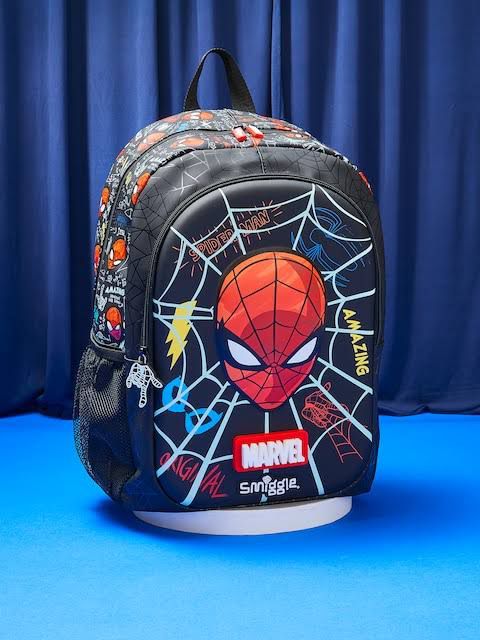 Smiggle Senior 16-inch backpack